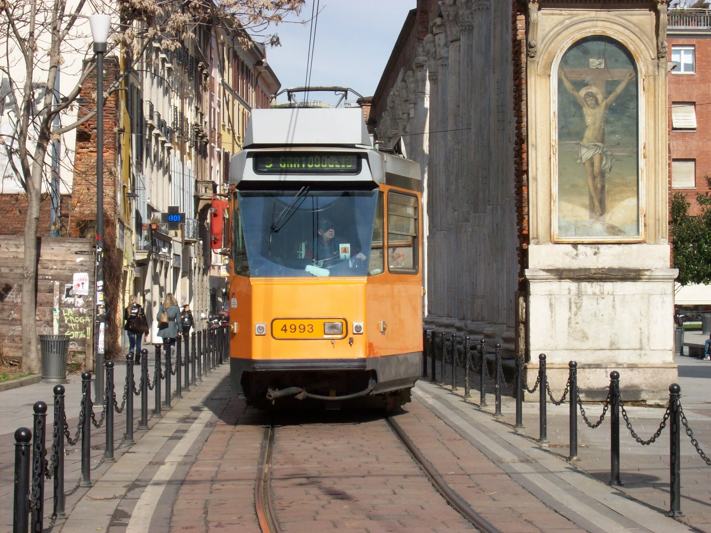 Porta Tcinese, Milano