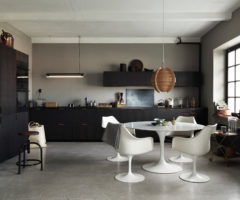 Spotlight on color: una fabbrica di cioccolata si trasforma in uno splendido loft