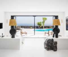 Interior Inspiration: una casa estiva con vista a Lanzarote